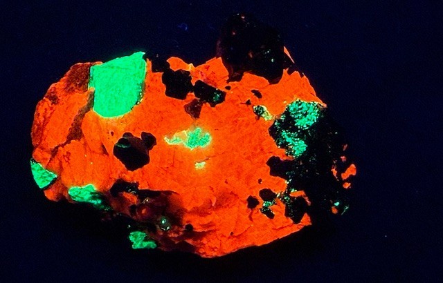SEE VIDEO: COOL FRANKLIN ASSEMBLAGE: HENDRICKSITE,WILLEMITE PLUS, FRANKLIN, N.J.