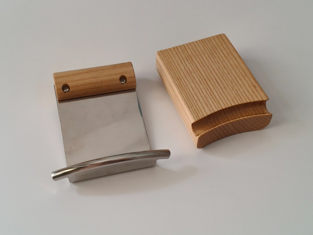 Hat brim curler. Millinery tool.