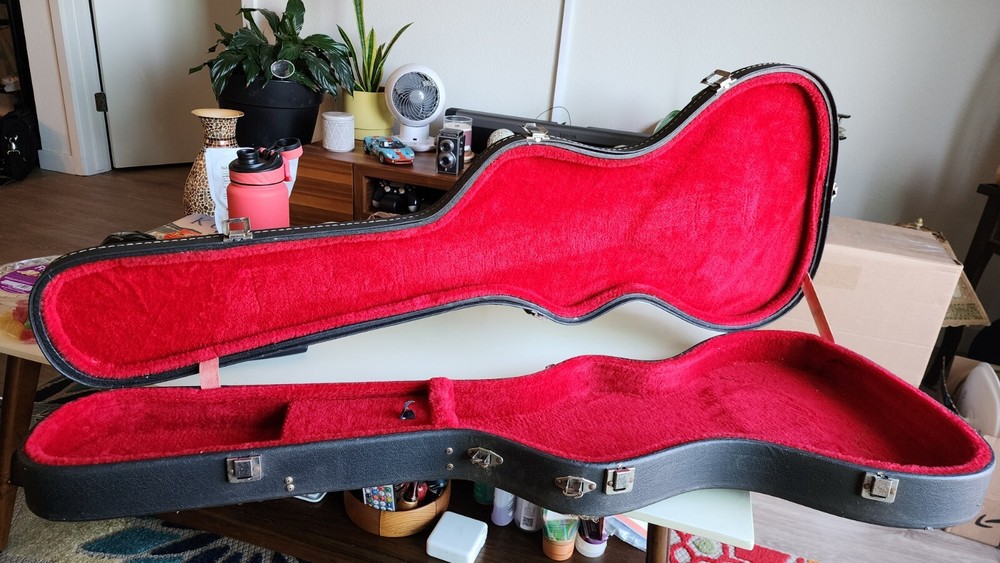 Vintage Harmony Guitar Case