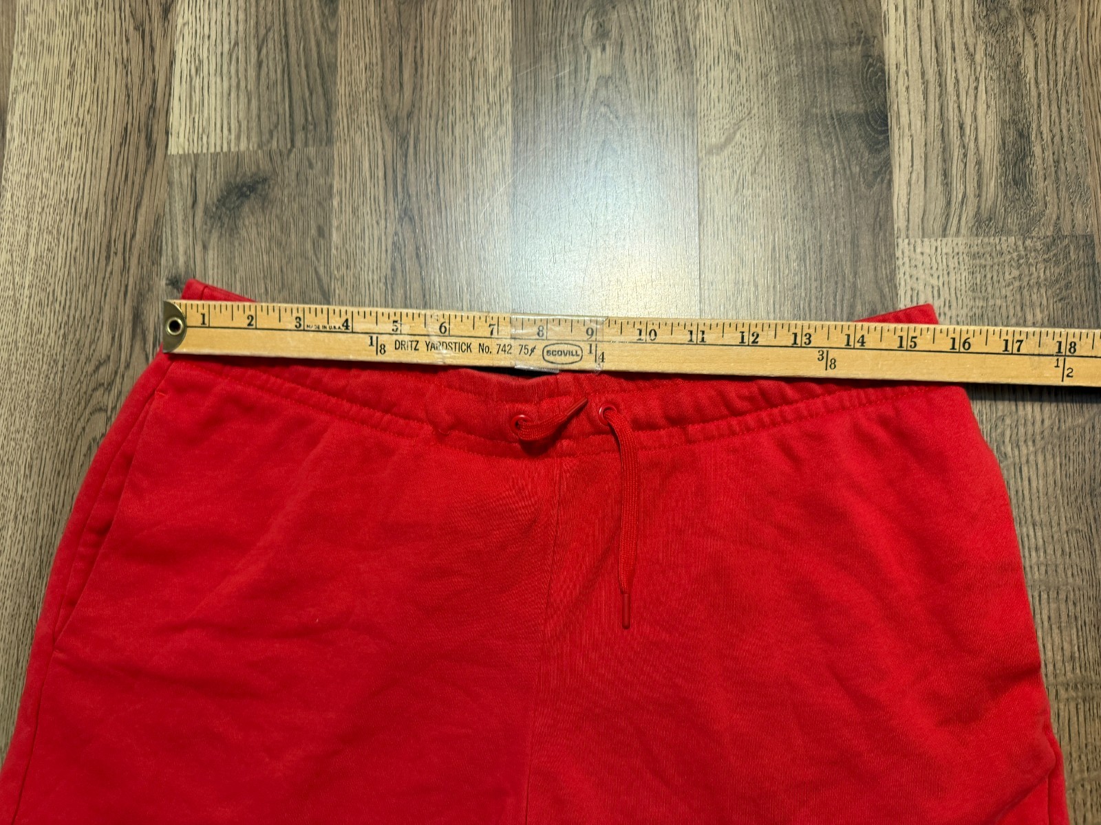 Nike Shorts Women's Size Large Red Tie Waist High Rise Activewear Casual