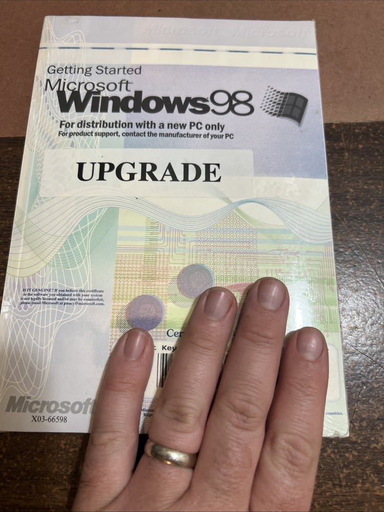 Microsoft Windows 98 Upgrade CD-ROM w/ product key Sealed