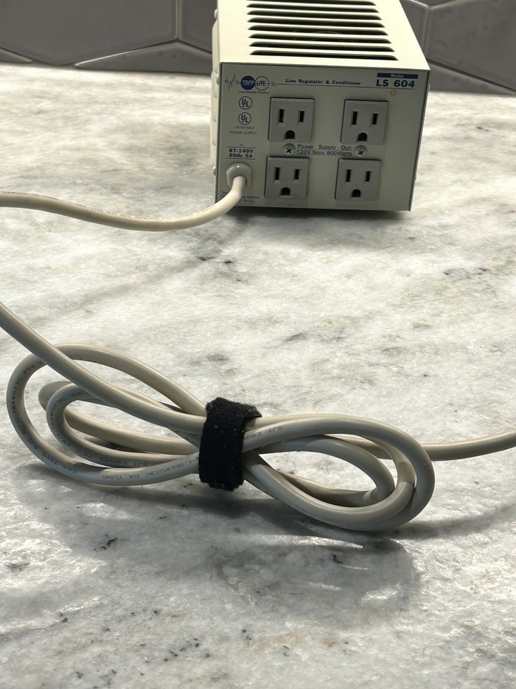 Tripp Lite Line Conditioner LS-604