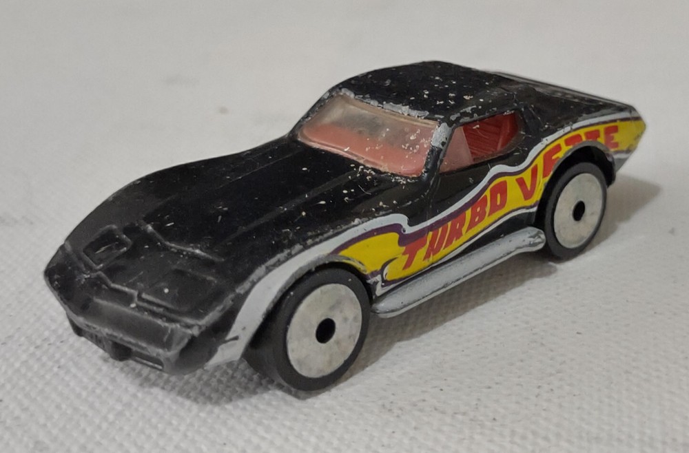 1987 Matchbox No 62 LW-10 Corvette
