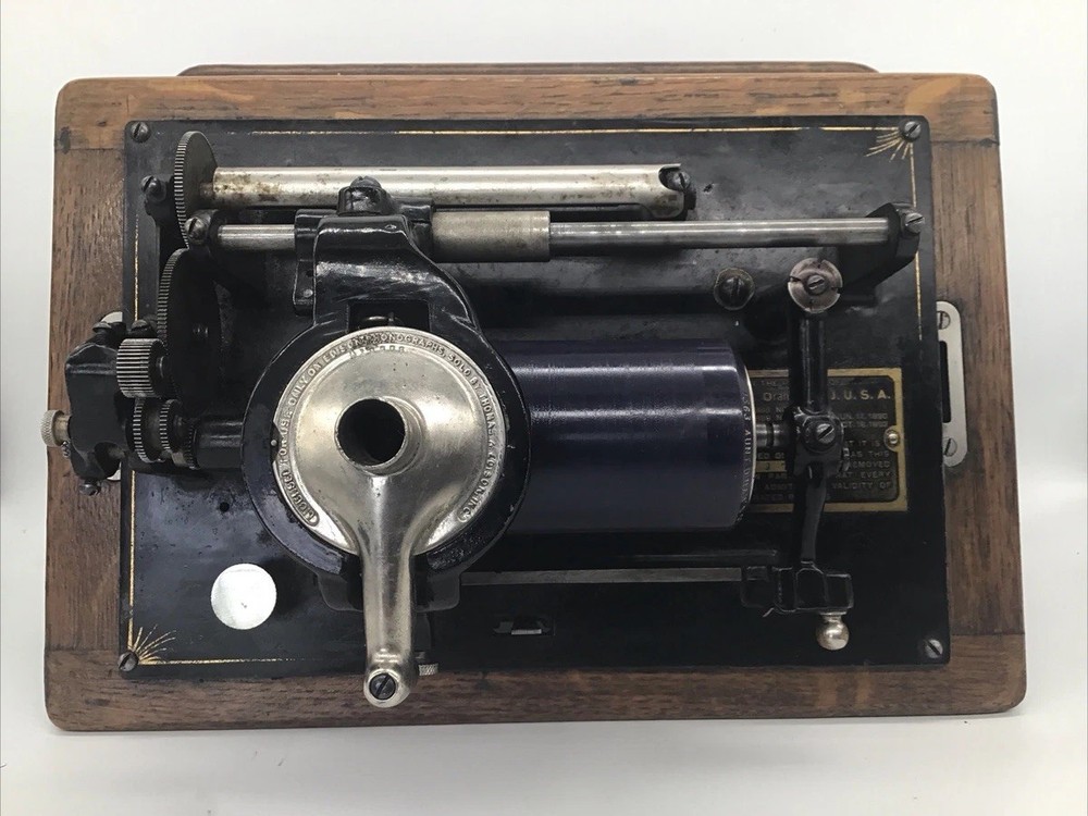 Edison Standard Phonograph Model A cylinder player