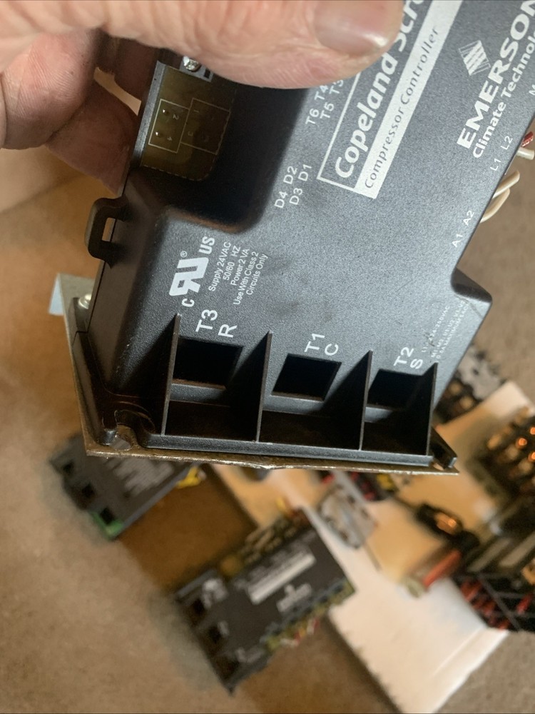Emerson Copeland Scroll Digital Compressor Controller 543 0024 01 24Volt USED