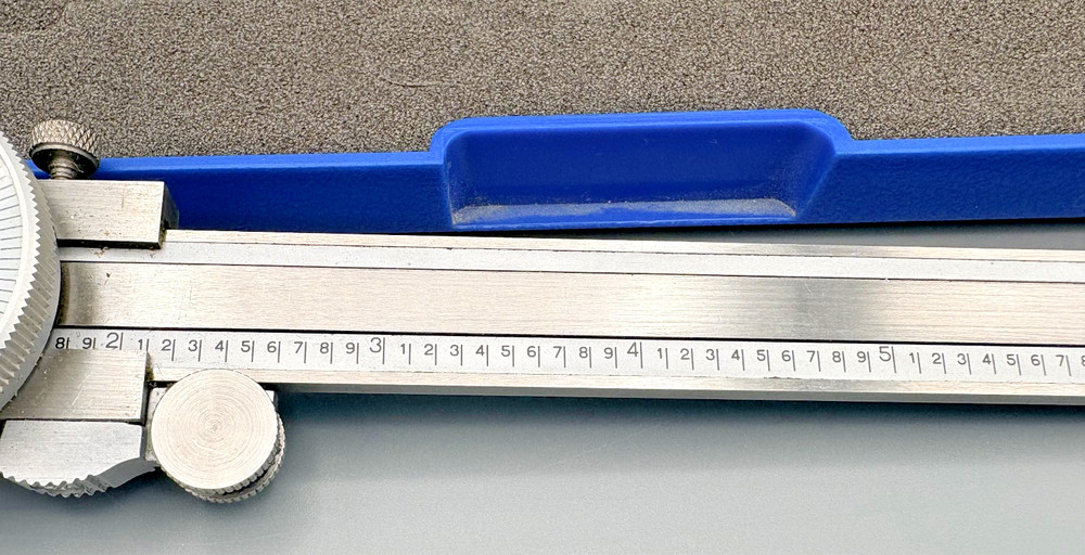 Westward 4KU74 Dial Caliper 0-6in Stainless Shockproof w/ Case