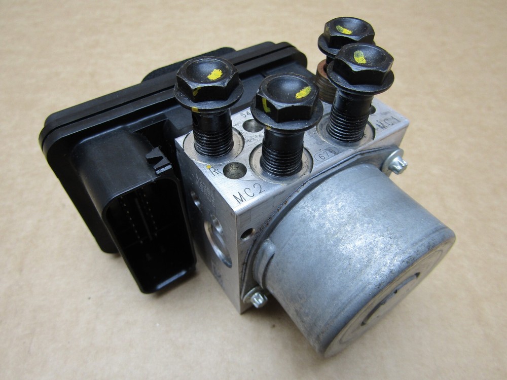 Ducati Monster+ 950 2021 ABS pump control module (10409)