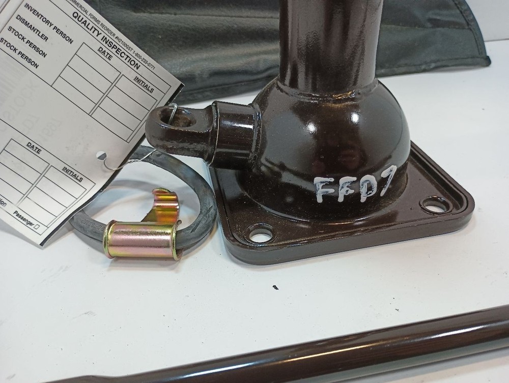 1997 4 RUNNER Spare Tire Jack With Tools (12619930