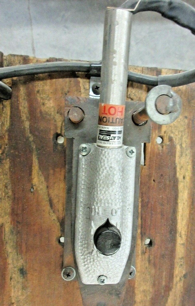 160W HEAT SEAL ON TABLE