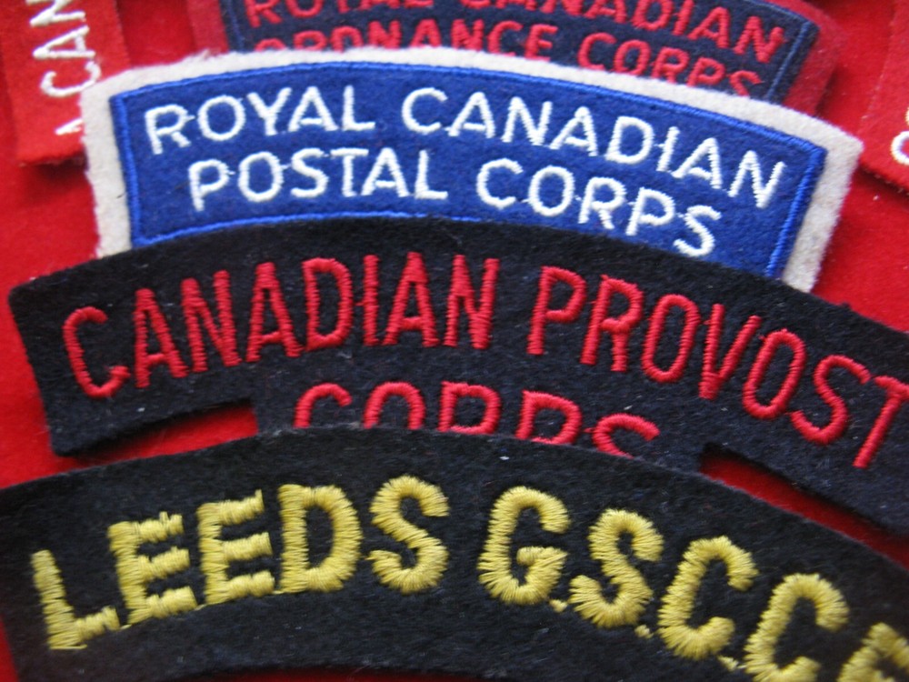 Canadian Army - 10 Assorted Regimental Shoulder Flashes