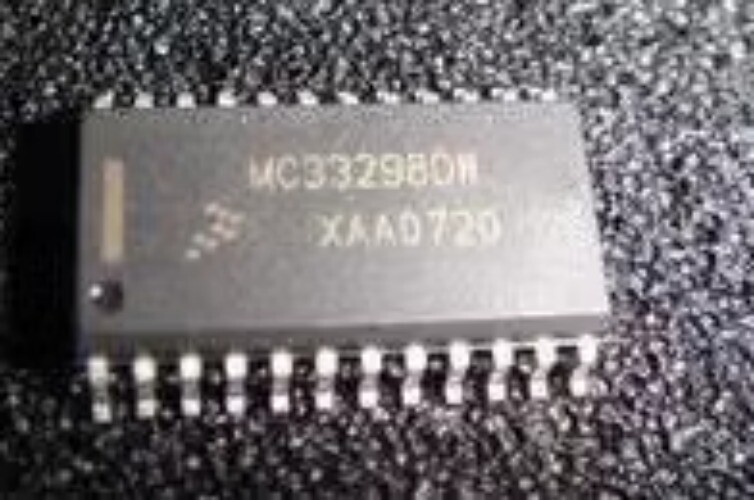 1PCS MC33298DW SOP-24 Eight Output Switch IC  #96-9