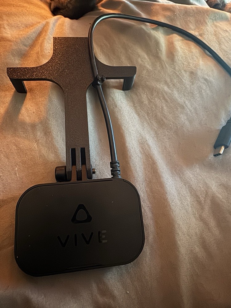 VIVE Room Tracking Device Accessory for VIVE - Black, Includes Mount and Cable