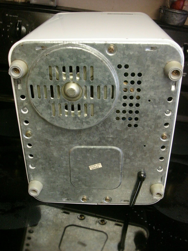 Breadman TR-440 Automatic Bread Maker 1.5 Lb Loaf Homemade Bread Machine EUC