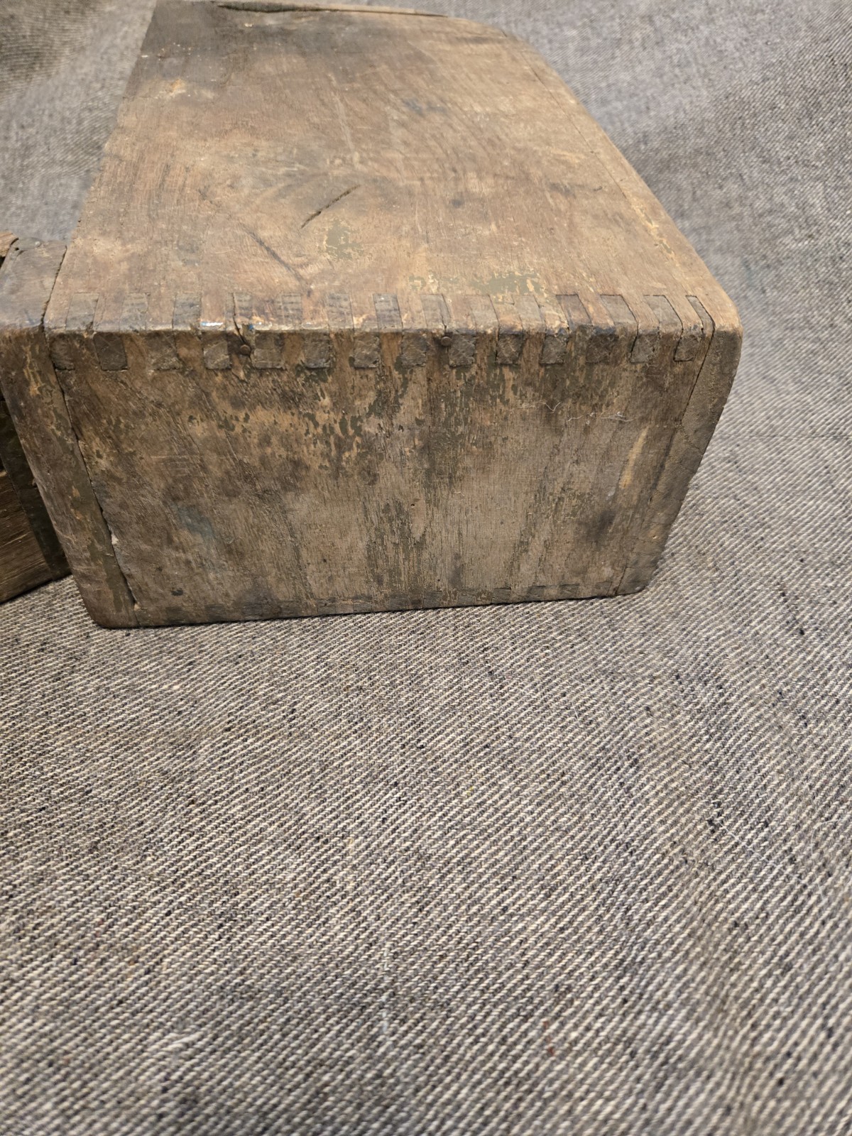 WW1 US ALL ORIGINAL WOODEN AMMUNITION BOX AS USED WITH THE M1917 BROWNING MG