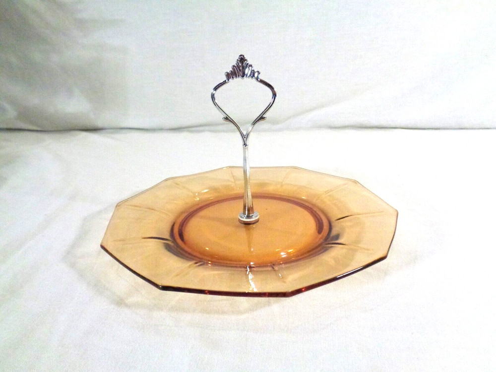 8 3/4" Octagonal Light Amber Handled Tidbit Party Tray