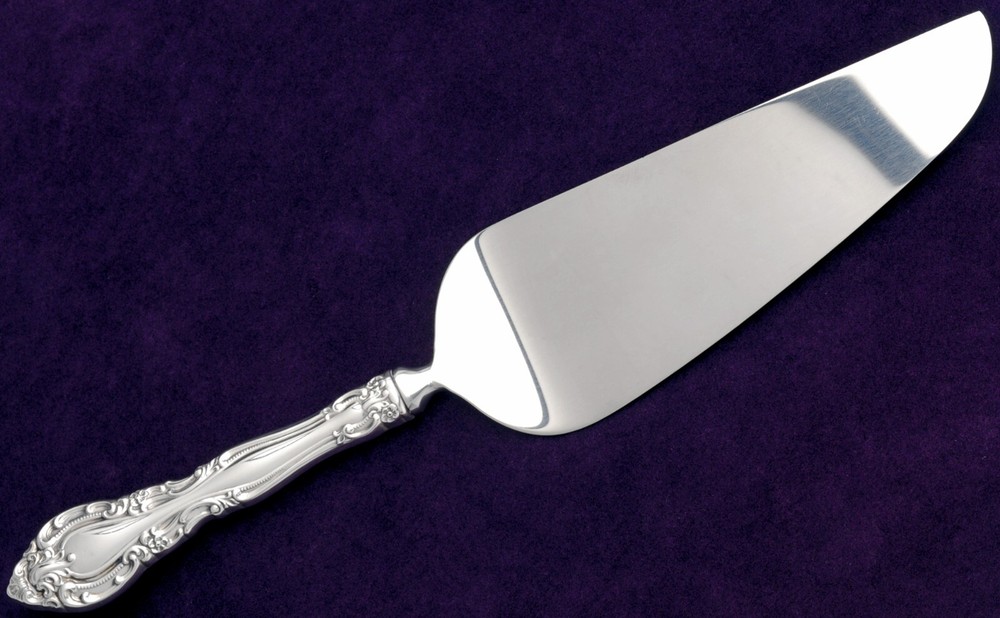 Baronial by Gorham Sterling Silver Pie or Cake Server 10.75" gently used