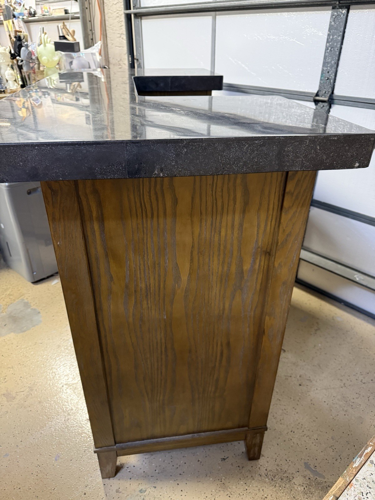 Montibello Bluestone Marble Pattern Home bar