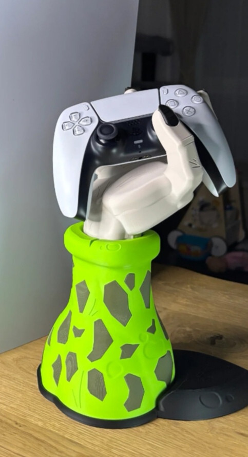 piccolos hand controller holder