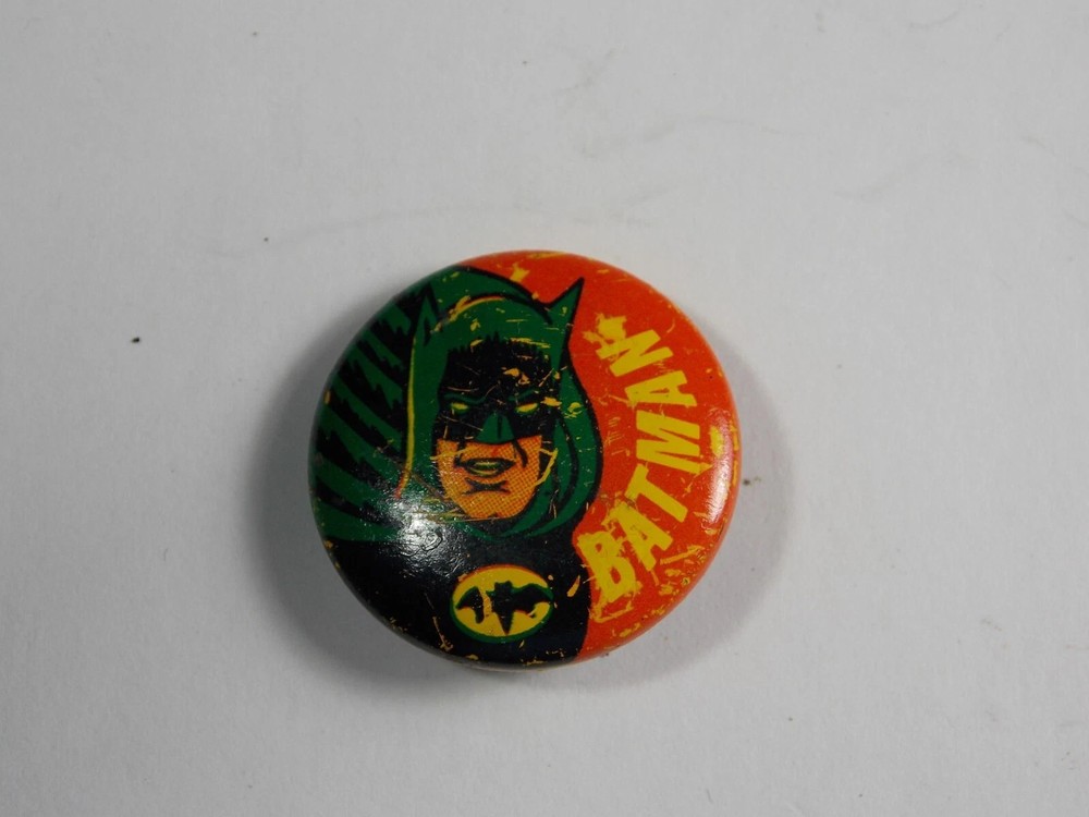 Vintage 1966 Batman Pinback Button DC Comics