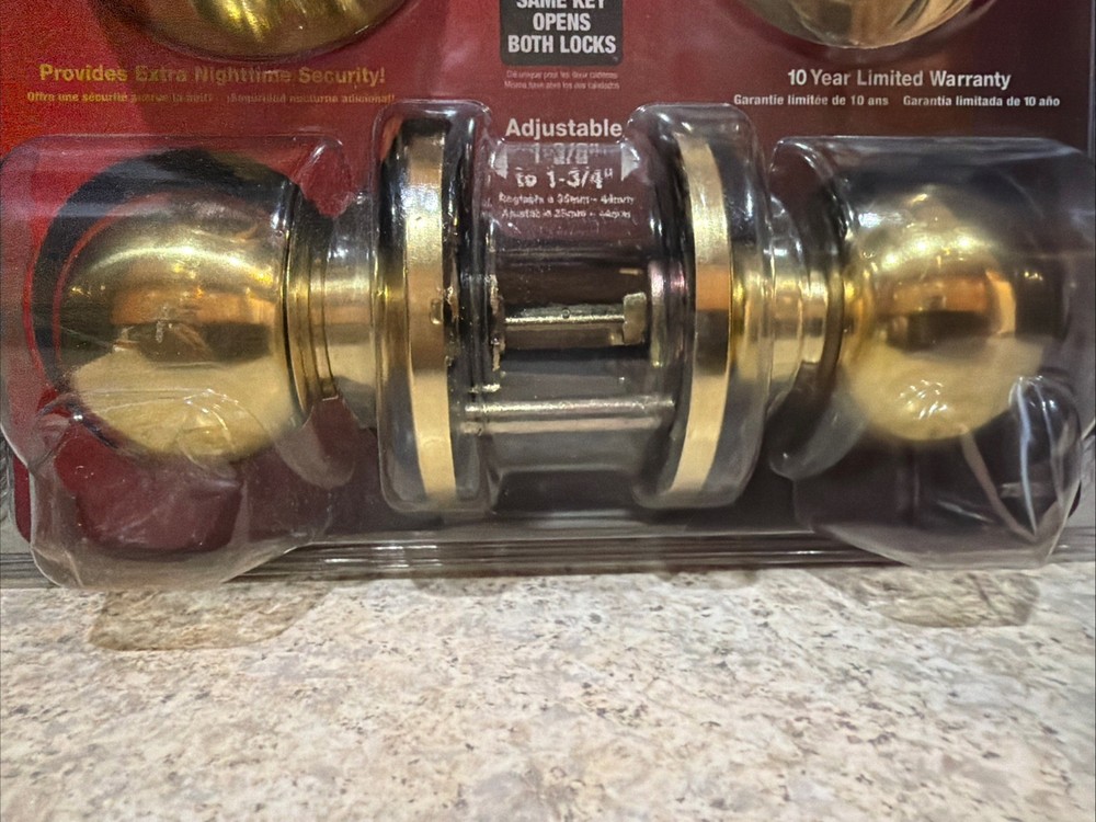 Master Lock Security Set Deadbolt 2 Pack Keyed Alike bright brass New