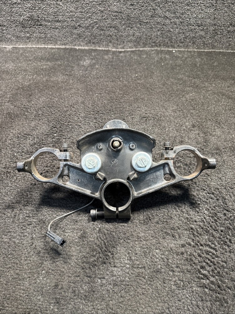 2014-2022 Harley Davidson FLHTK Triple Tree Stem W/ Ignition Switch Barrel