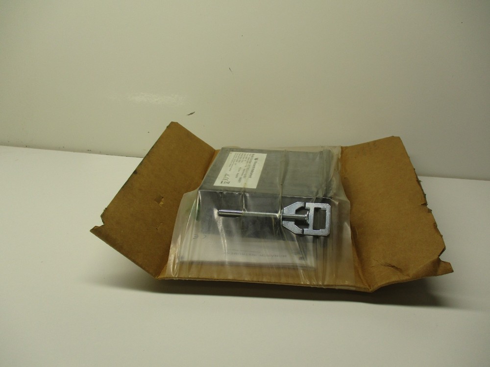 Monarch ACT1B-3-0-1-0-001 Panel Tachometer