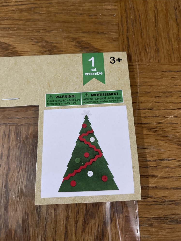 Crafters Square Large Felt Ornament Kit Tree