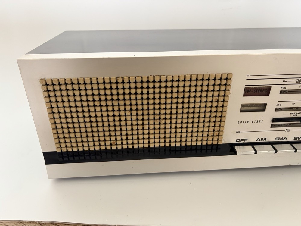 Vintage Grundig Model RF 2160U Solid State Stereo Read Description