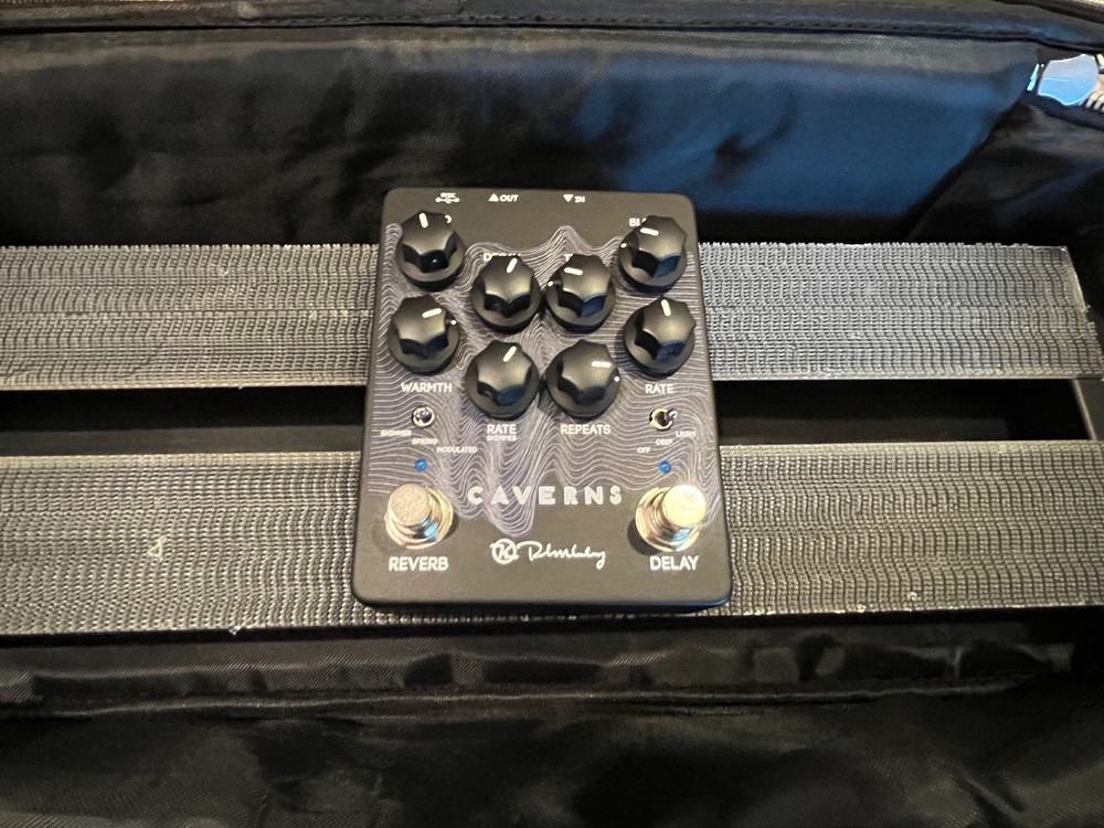 Pedaltrain Nano+, Keeley Caverns v2, Peterson StroboStomp Mini