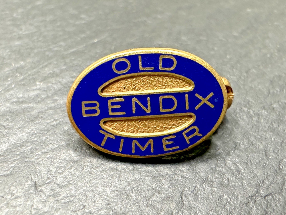 VINTAGE BENDIX PINS: OLD TIMER & MASONIC CLUB M703