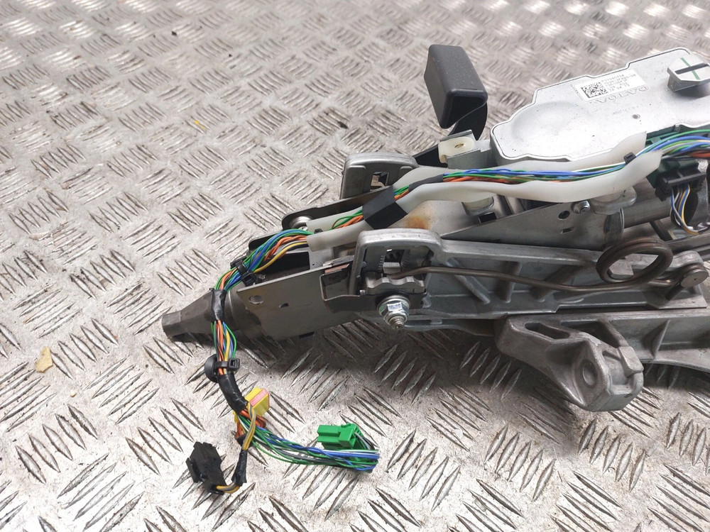 VOLVO V60 STEERING COLUMN P31387432 2013