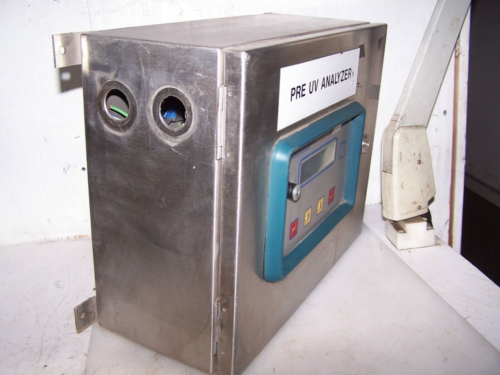 ORBISPHERE LABORATORIES OXYGEN HYDROGEN OZONE ANALYZER 3600 WITH SS ENCLOSURE