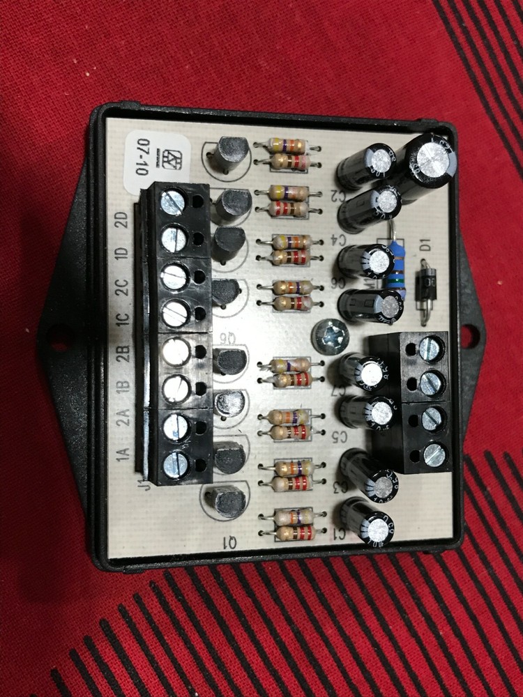 865/4 video distributor Amplyvox