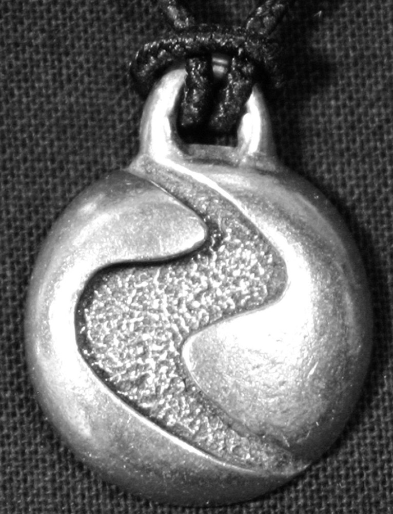 ZEN pendant - Communication (river)