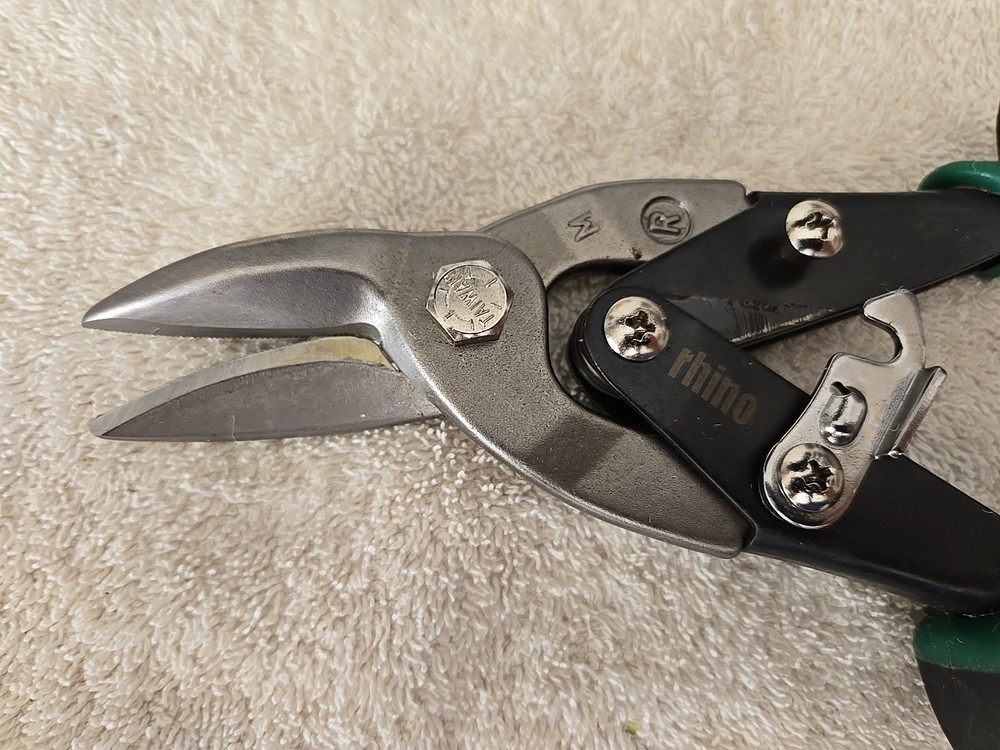 Rhino Snips.