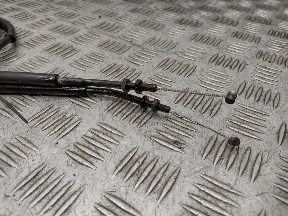 2007 TRIUMPH TIGER 1050 Throttle Cables
