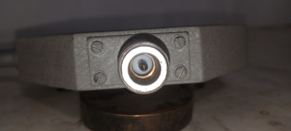 Nice Working PRD C-1110 Variable Attenuator 1.9 - 40 GHz 10 Watt max.