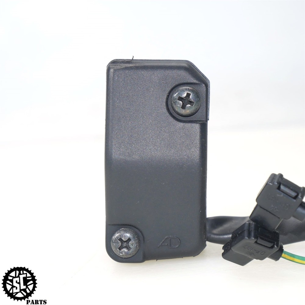 07 08 YAMAHA YZF R1 RIGHT CONTROL KILL SWITCH Y17