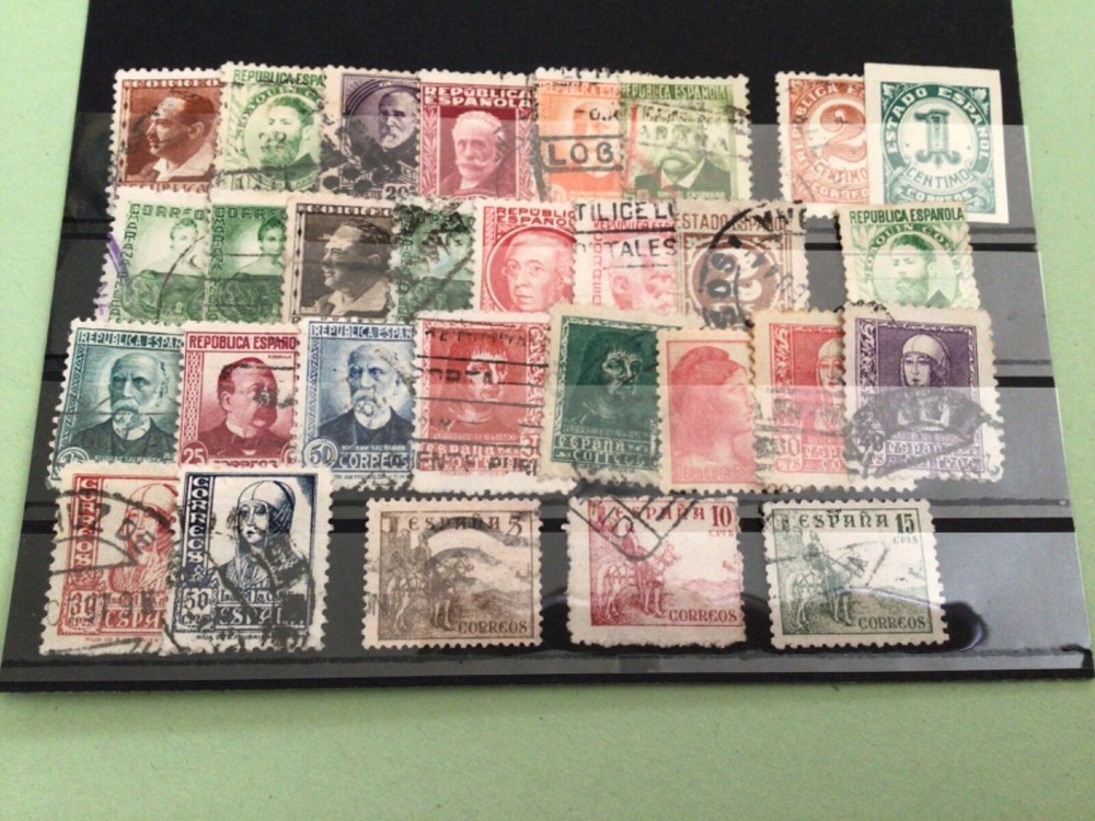 Spain 1930’s mounted mint & used stamps  Ref A8869