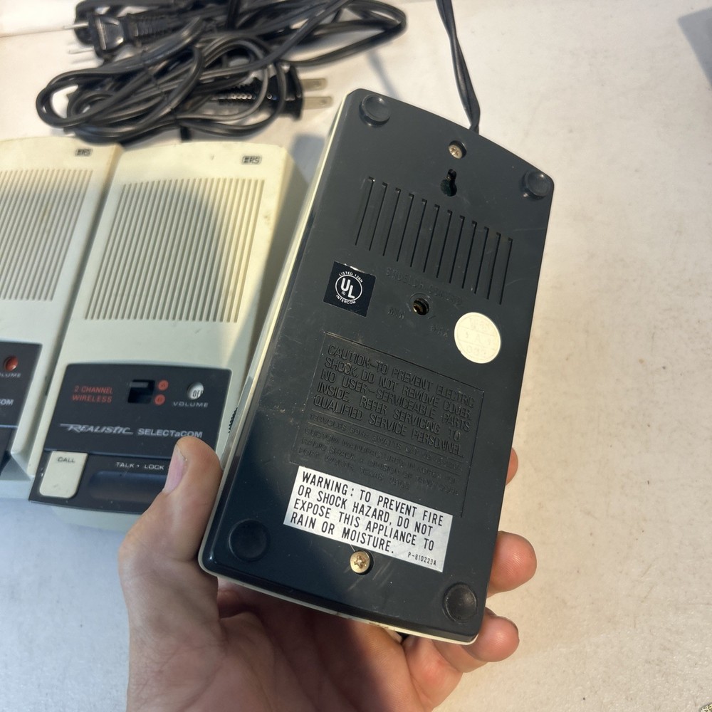 Realistic SELECTaCOM FM 2 Channel 4 Station Wireless Intercom System