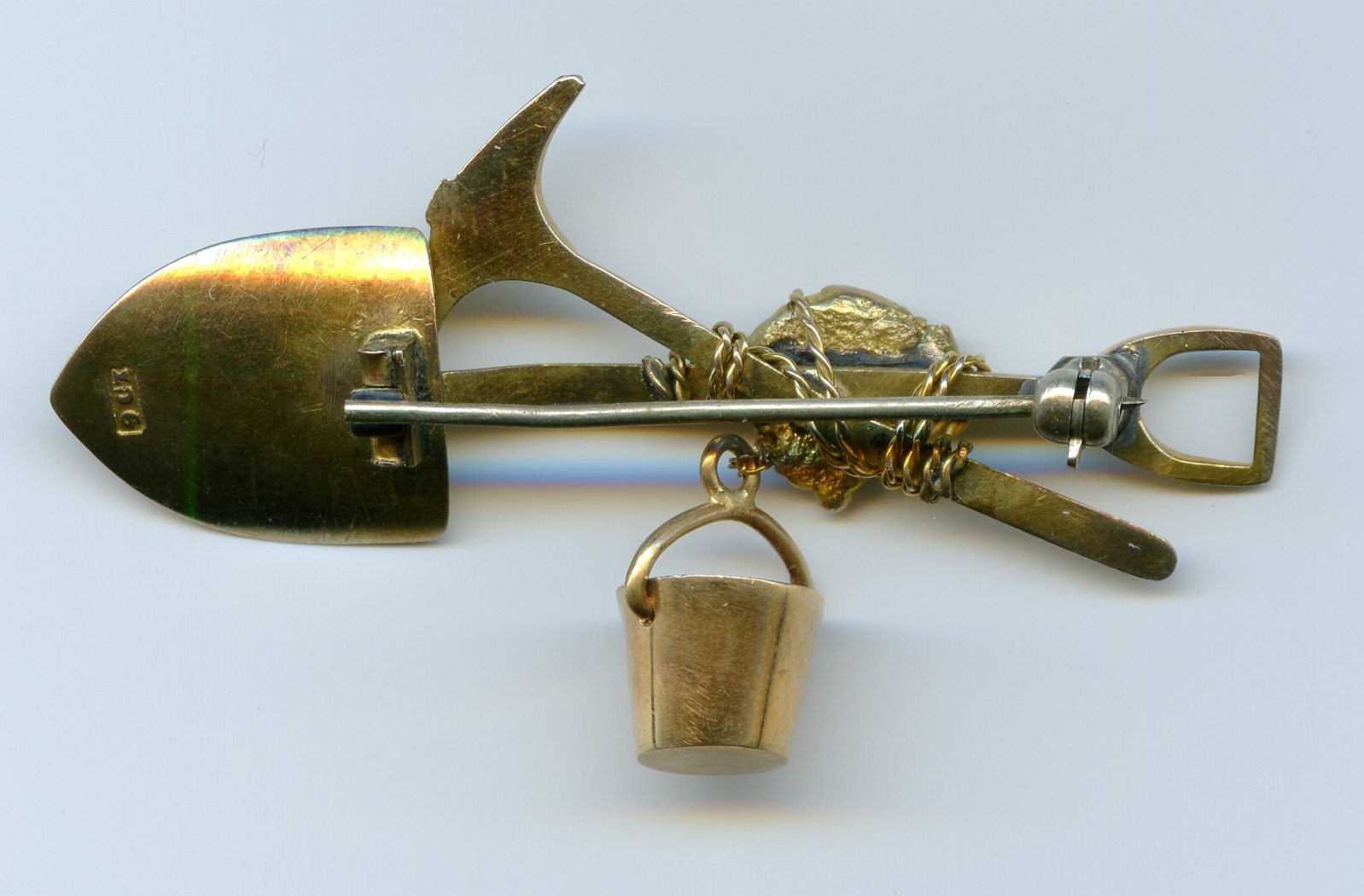 Rare Gold Miner Pin, Shovel, Pickaxe, Nugget, Chain, Bucket / SA 9ct / 5.57gram