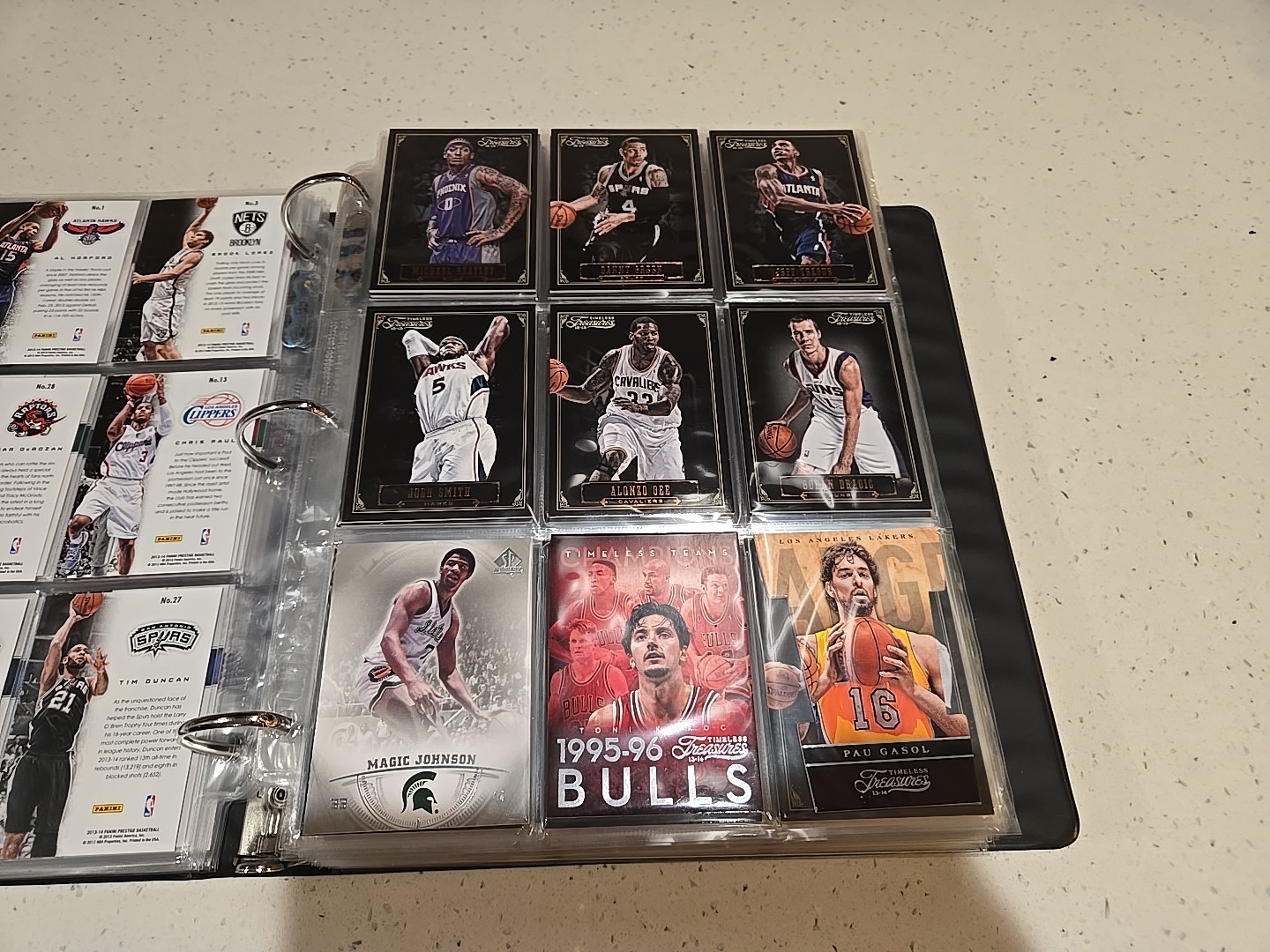 Panini Basketball lot of 450 basketball cards,,,