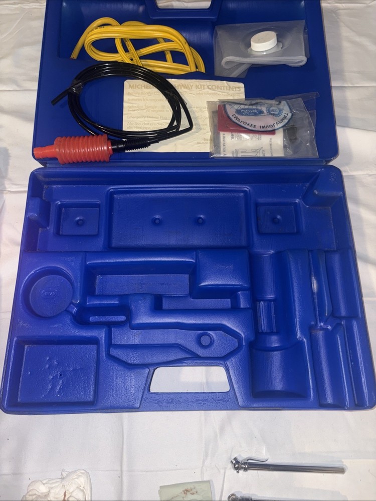 Michelin Roadside Automobile Emergency Kit
