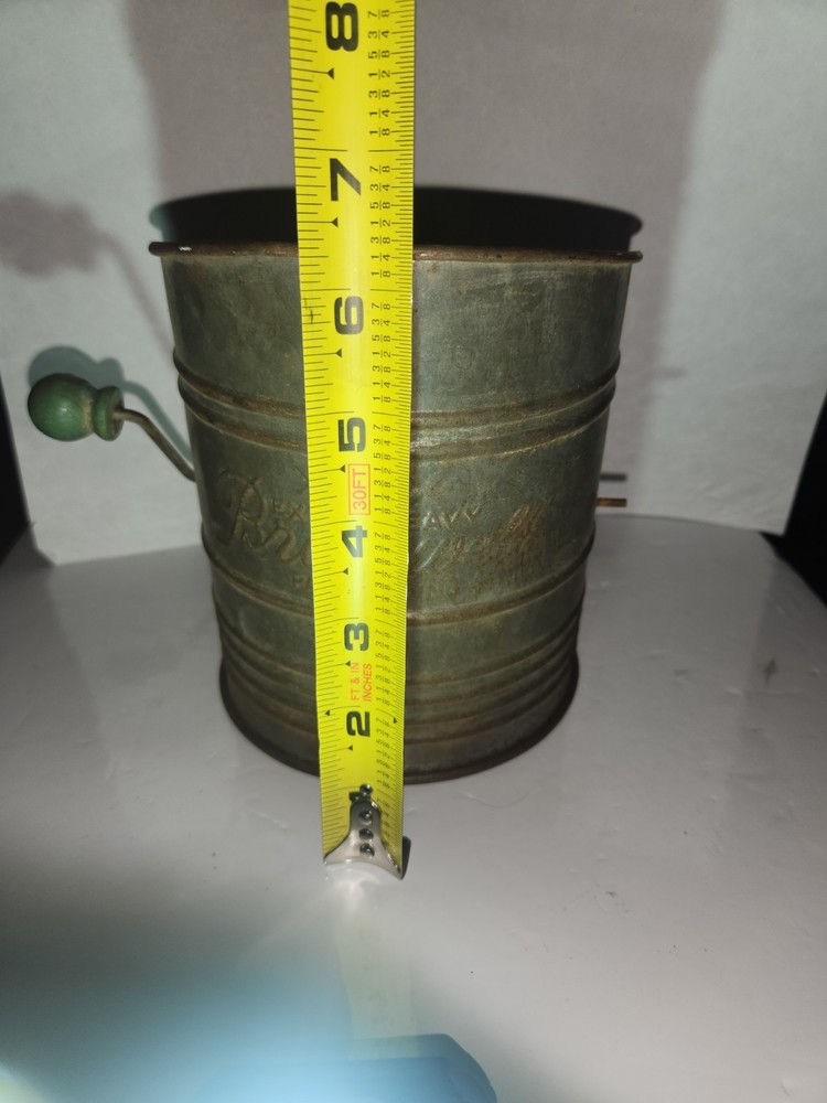 Vintage Bromwells 3 cup sifter