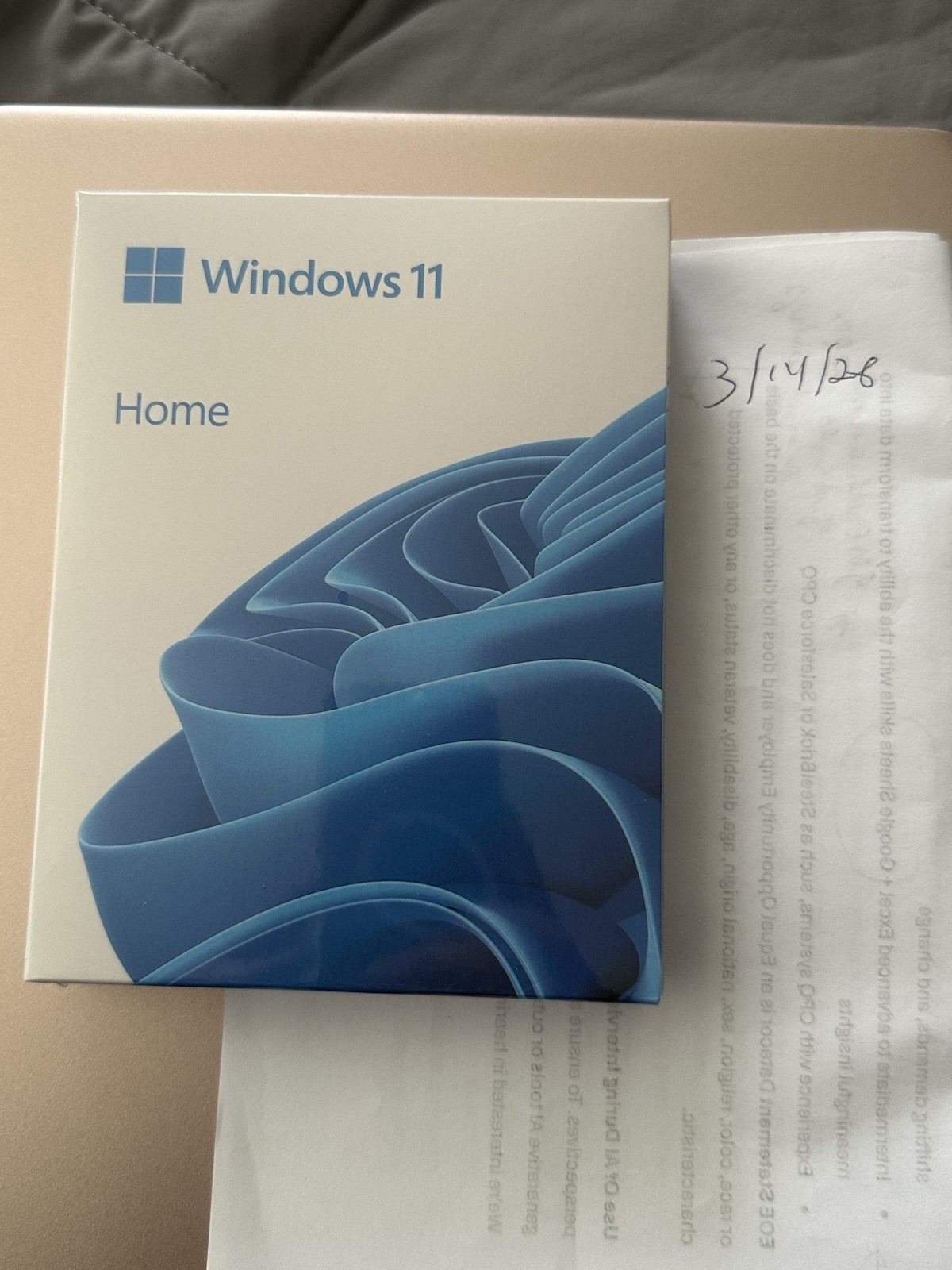 Microsoft Windows 11 Home S Brand New Physical USB & Key - English Intl