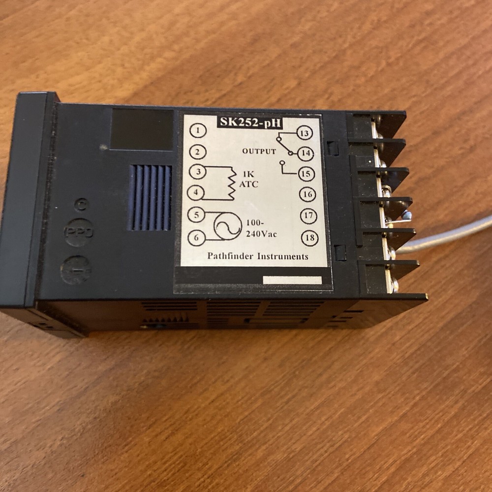 Pathfinder SK252-pH Controller