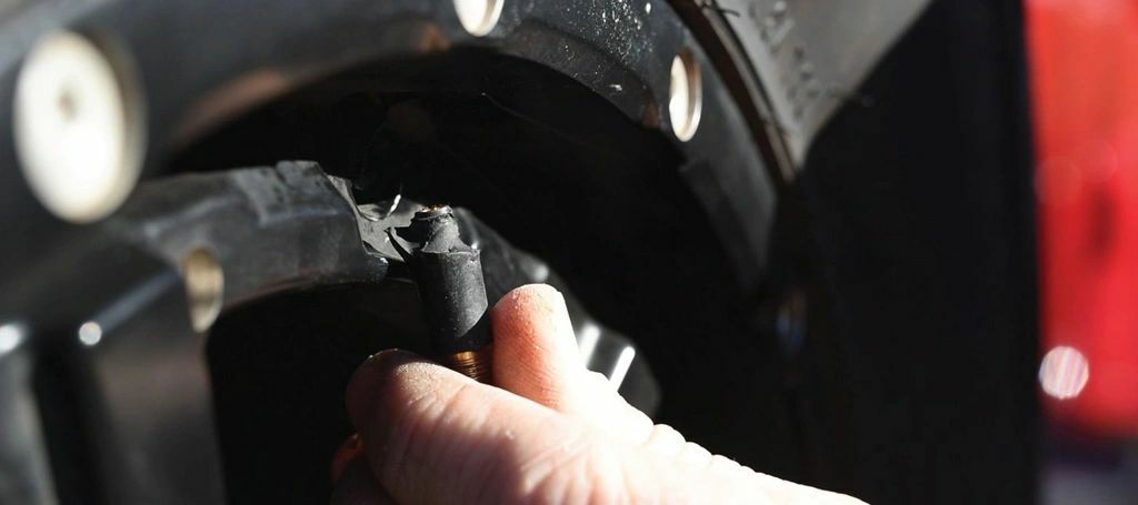 COLBY VALVE EMERGENCY TIRE VALVES 2-PACK - BLACK COLOR (CV-EV10) - BRAND NEW