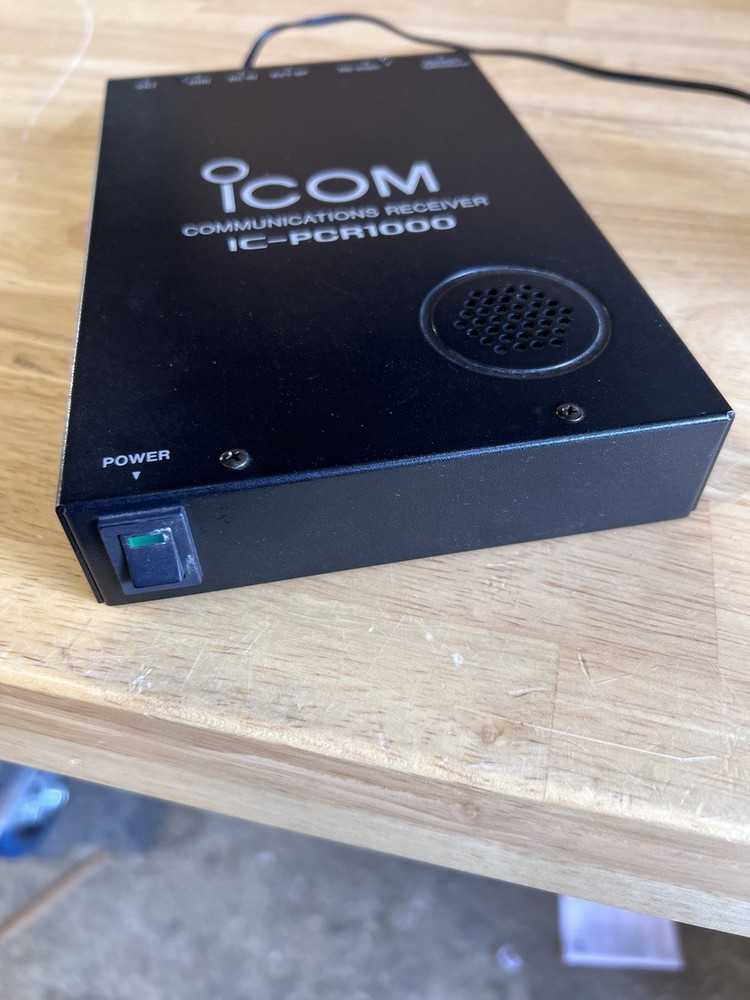 ICOM IC-PCR1000 Communications Receiver