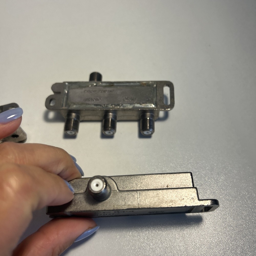 Antronix Three Way Splitter(2) ￼Antronix Two Way Splitter (1)