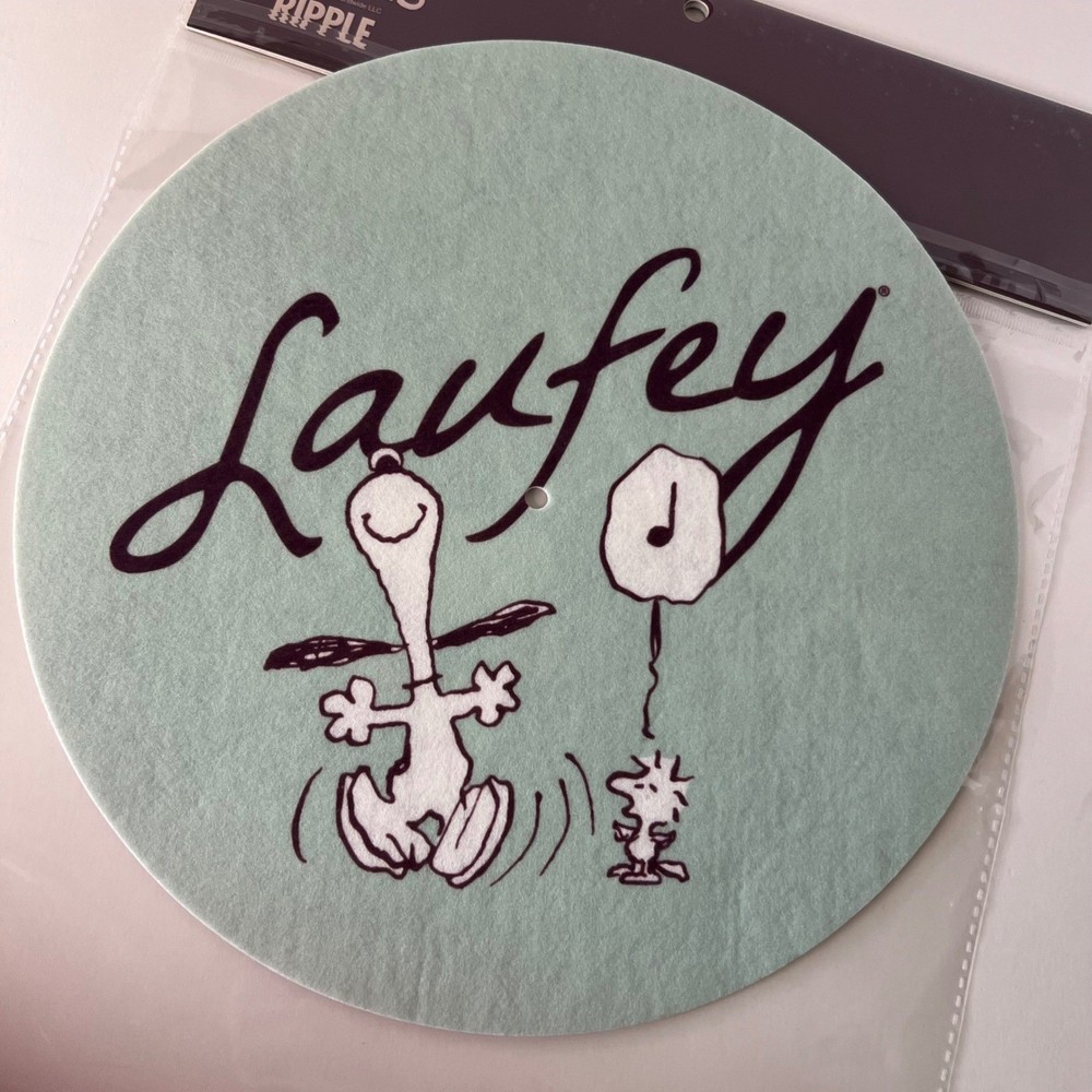 Laufey + Peanuts Ripple Turntable Player Slipmat NIP